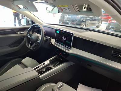 Bild 2: Volkswagen Passat Variant 1.5 eTSI DSG BUSINESS AHK NAVI LED KAMERA