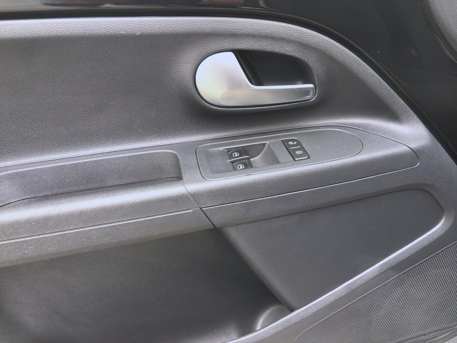 Volkswagen up! 1.0 MPI MOVE UP! DAB+ KLIMA BLUETOOTH