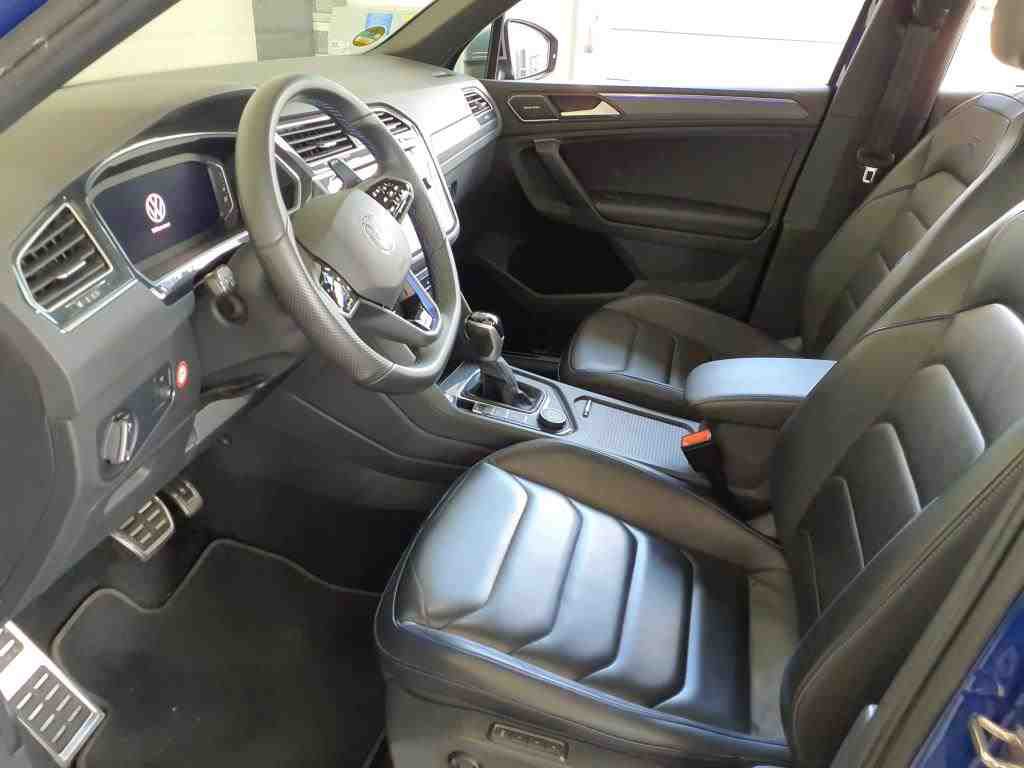 Volkswagen Tiguan 4M R PANO AHK NAVI IQ.LIGHT