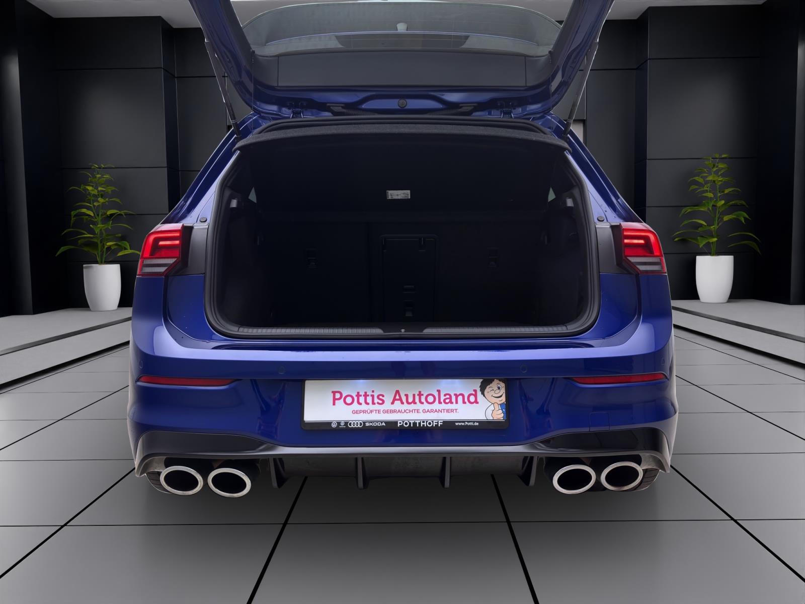 Volkswagen Golf 4M R NAVI ACC LED+ PDC LM19
