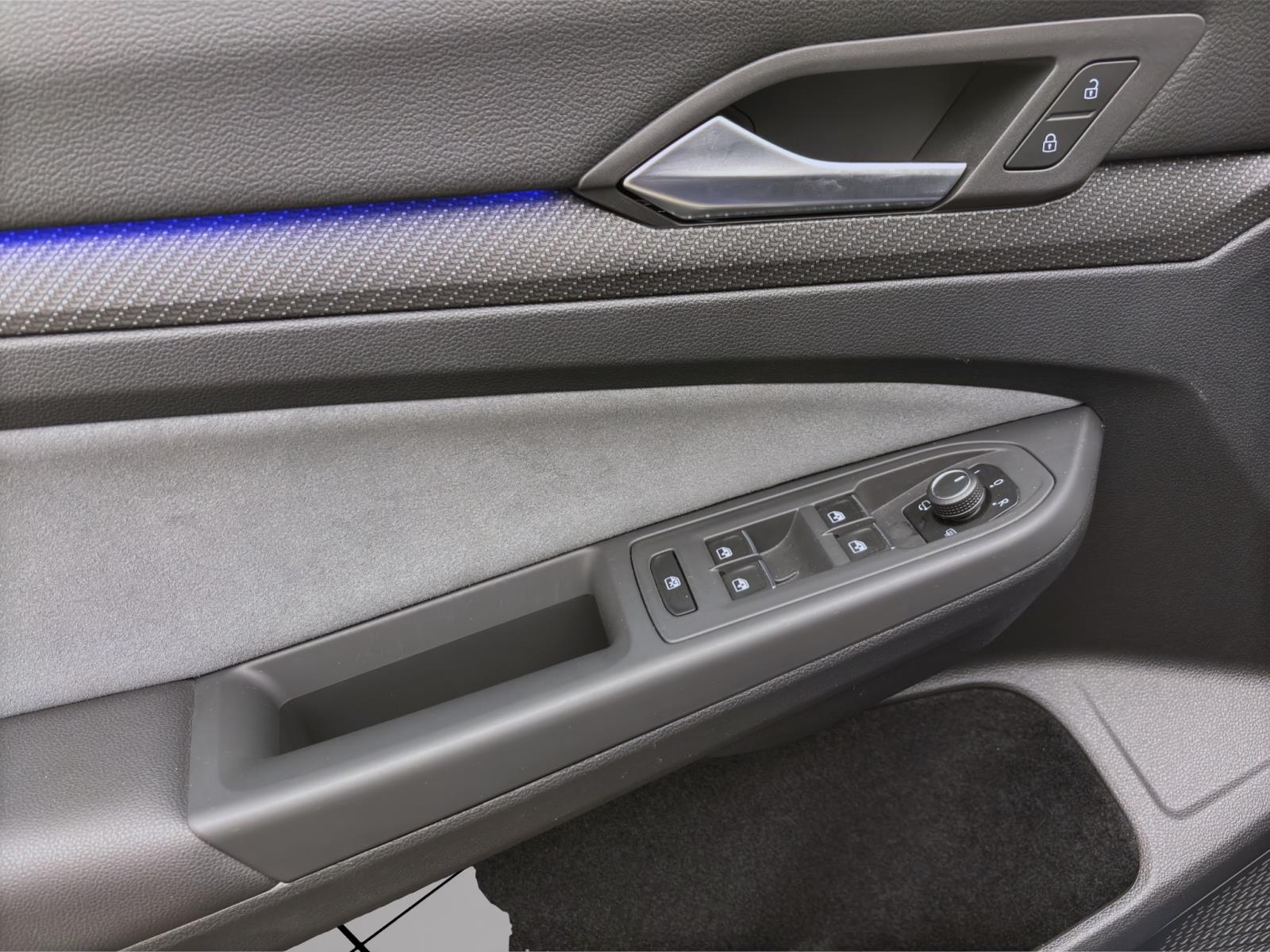 Volkswagen Golf 4M R NAVI ACC LED+ PDC LM19