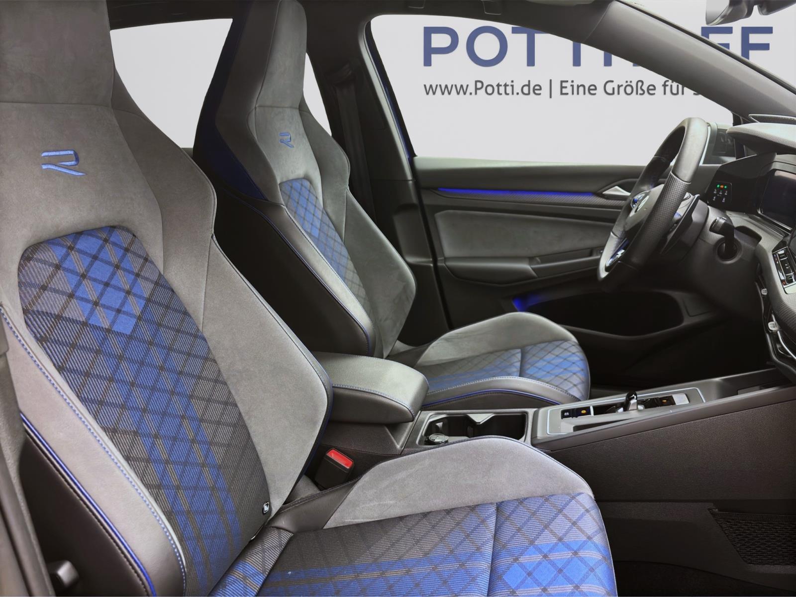 Volkswagen Golf 4M R NAVI ACC LED+ PDC LM19
