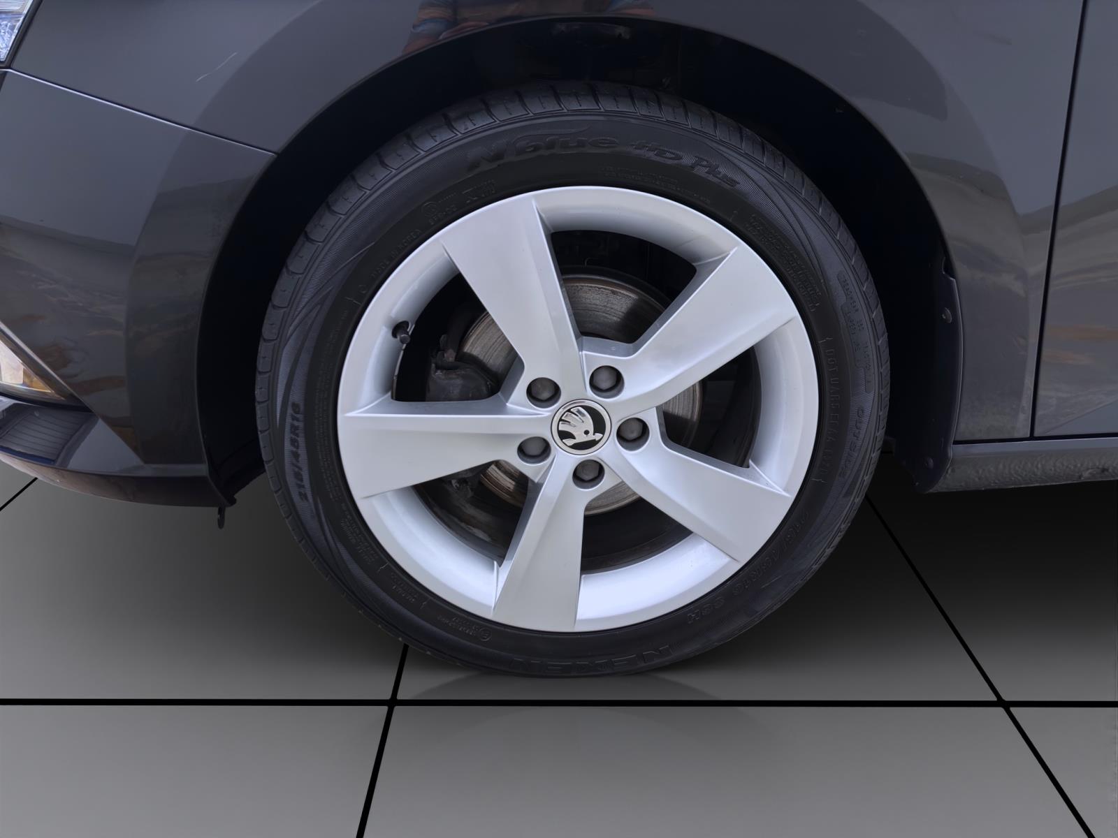 Bild 7: Skoda Fabia 1.0 MPI COOL PLUS SITZHZG PDC KLIMA