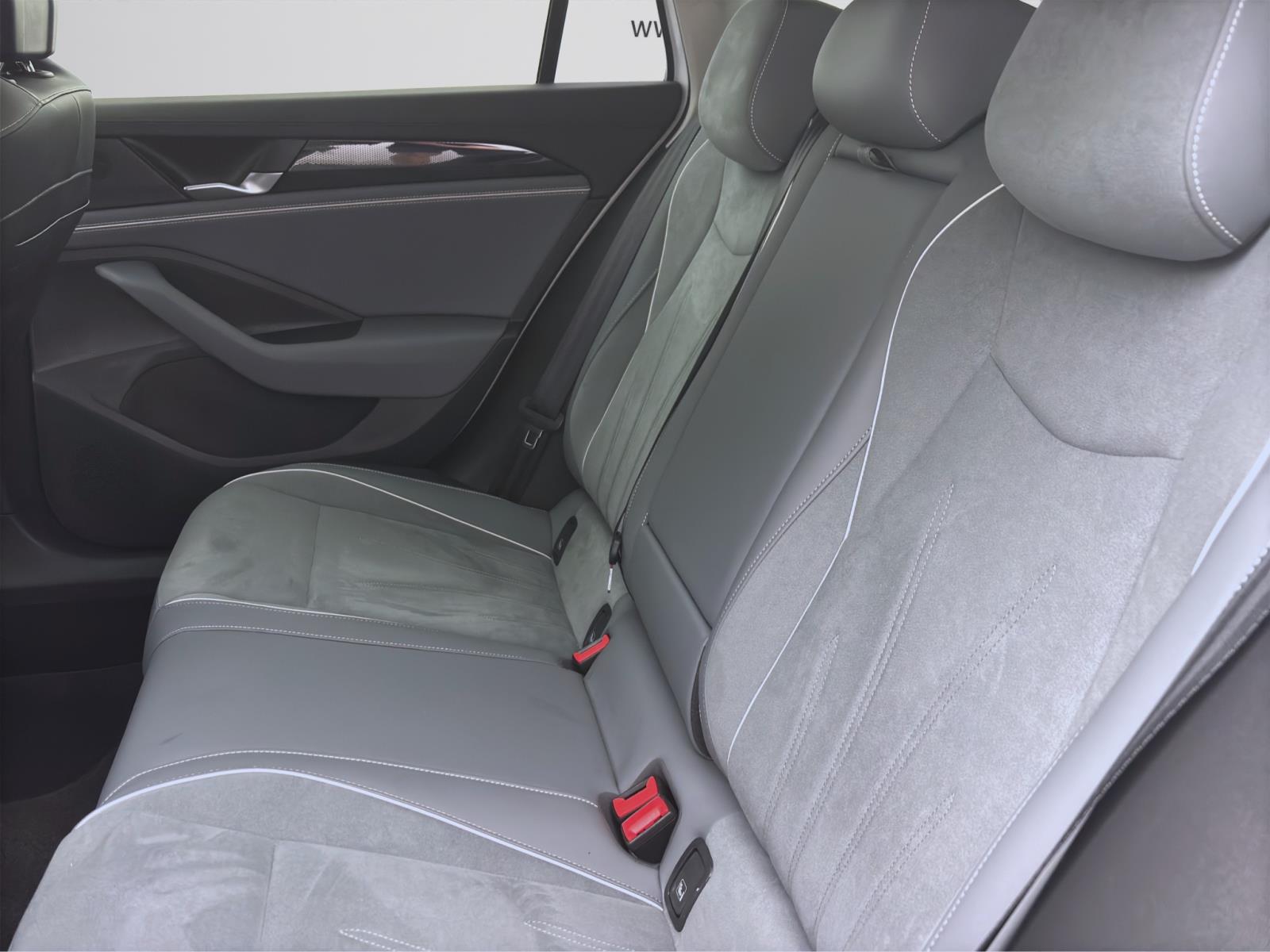 Bild 13: Volkswagen Passat Variant 2.0 TDI DSG BUSINESS AHK NAVI KAMERA LED