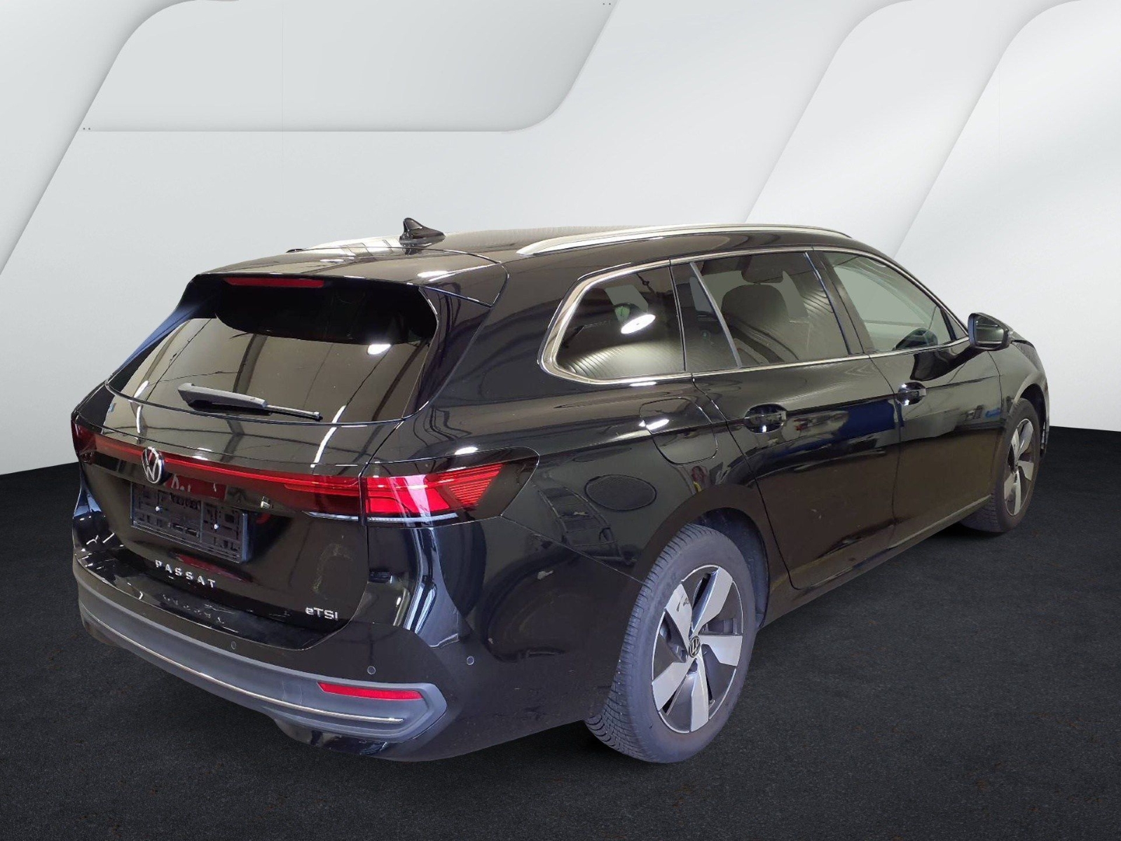 Volkswagen Passat Variant 1.5 eTSI DSG BUSINESS AHK NAVI KAMERA ACC