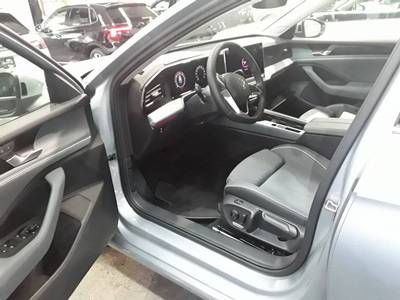 Volkswagen Passat Variant 2.0 TDI DSG BUSINESS AHK NAVI KAMERA ACC