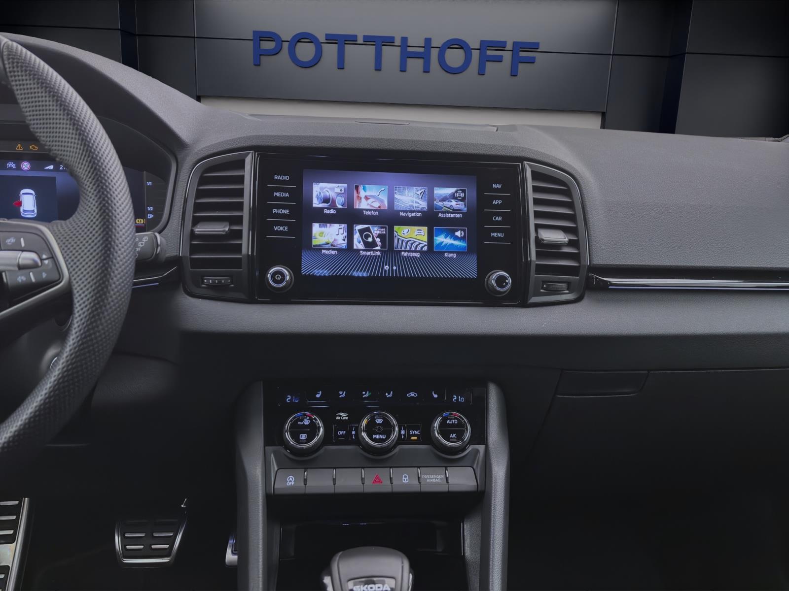 Bild 12: Skoda Karoq 2.0 TSI DSG 4x4 SPORTLINE NAVI MATRIX PDC SITZHZG