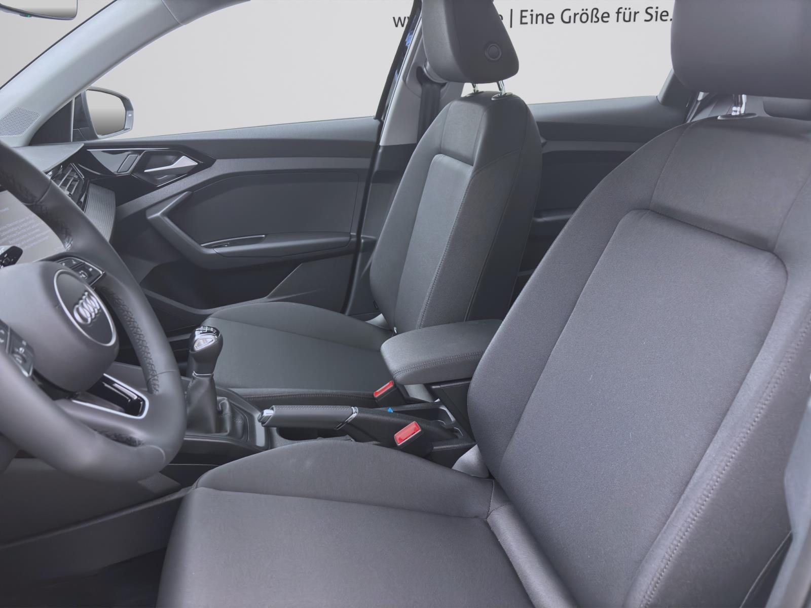 Bild 8: Audi A1 Sportback 25 TFSI SITZHZG VIRTUAL LED PDC