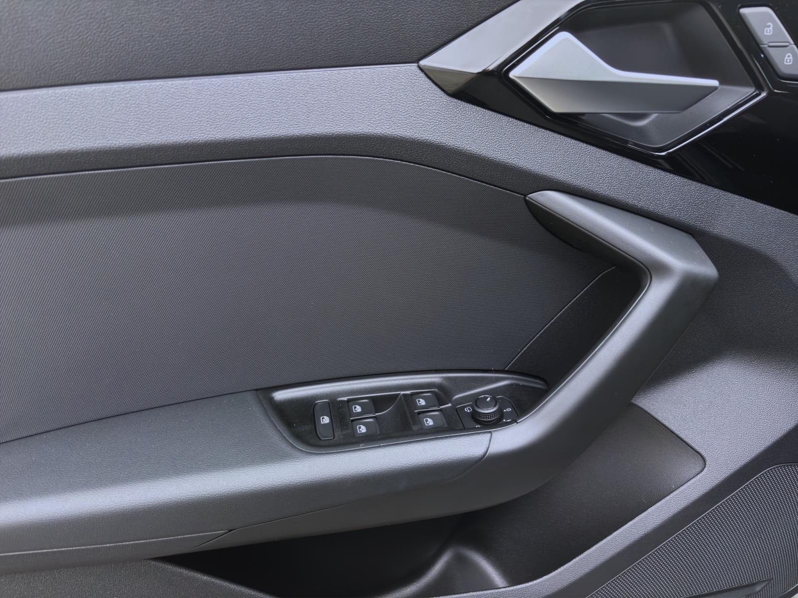 Bild 9: Audi A1 Sportback 25 TFSI SITZHZG VIRTUAL LED PDC