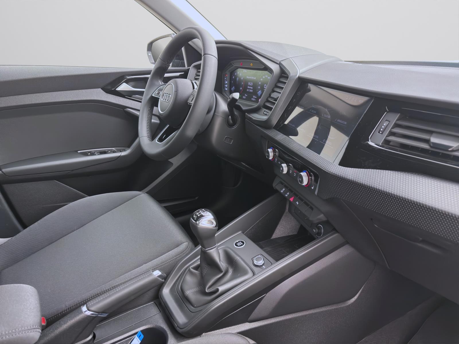 Bild 15: Audi A1 Sportback 25 TFSI SITZHZG VIRTUAL LED PDC