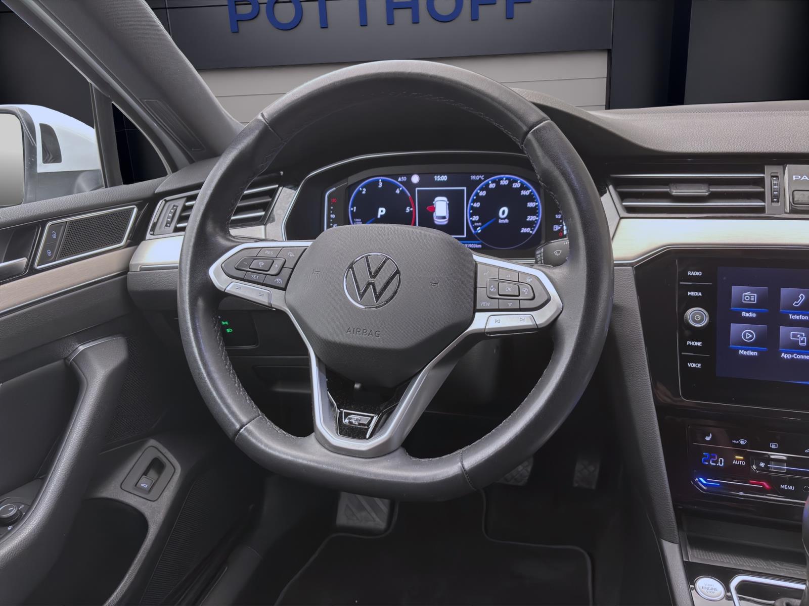 Bild 10: Volkswagen Passat Variant 2.0 TDI DSG R-LINE AHK NAVI IQ.LIGHT KAMERA