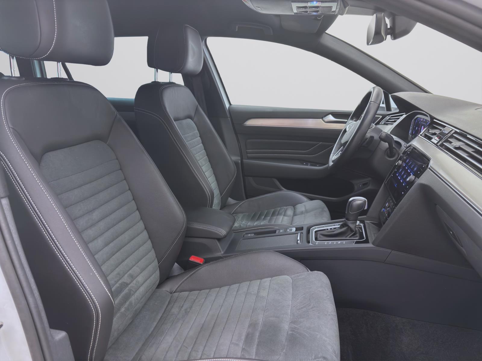 Bild 14: Volkswagen Passat Variant 2.0 TDI DSG R-LINE AHK NAVI IQ.LIGHT KAMERA