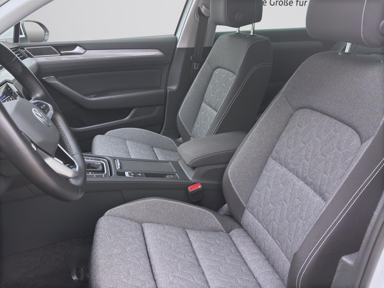 Bild 8: Volkswagen Passat Variant 2.0 TDI DSG BUSINESS NAVI KAMERA PDC LED