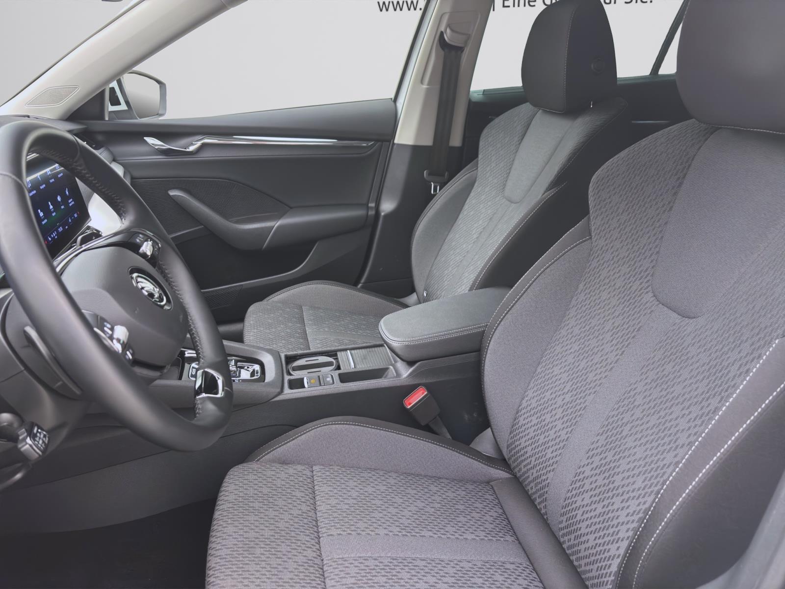 Bild 8: Skoda Octavia Combi 2.0 TDI DSG 4x4 STYLE STANDHZG NAVI HuD ACC