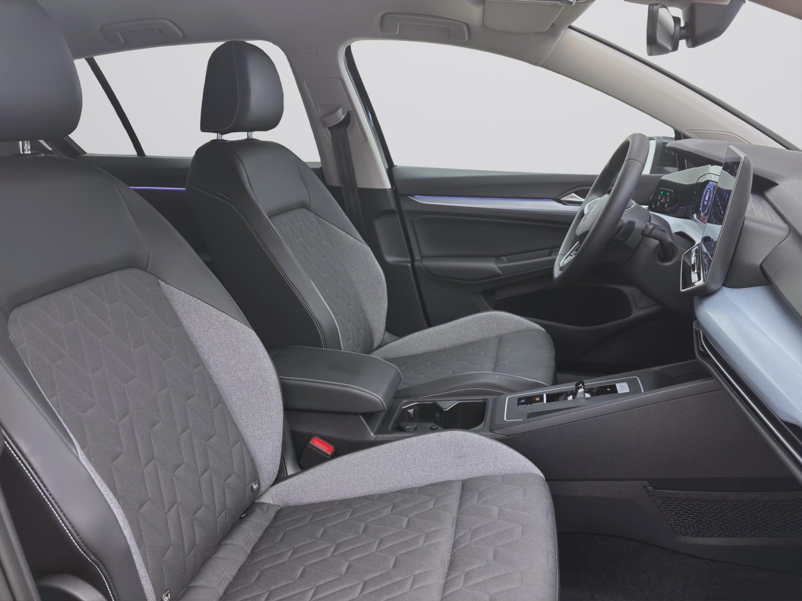 Bild 14: Volkswagen Golf 1.5 eTSI DSG GOAL AHK NAVI KAMERA SITZHZG