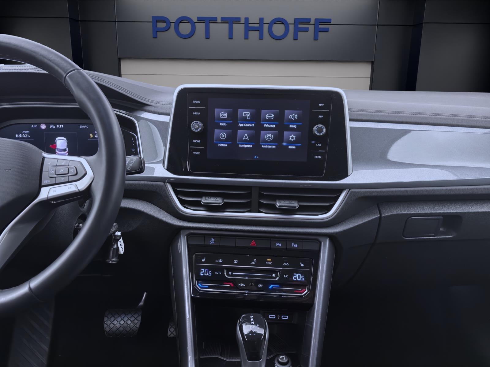 Bild 12: Volkswagen T-Roc 1.5 TSI DSG STYLE AHK PARKASSIST NAVI LED