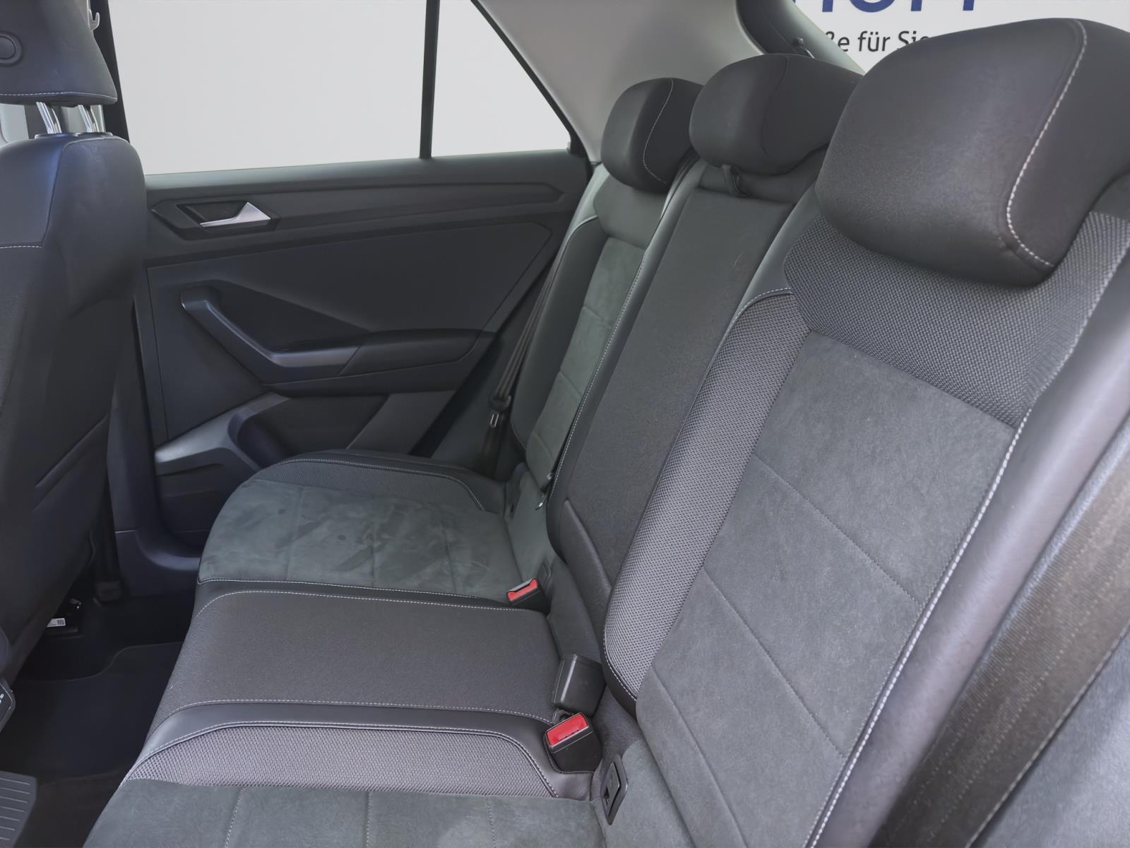 Bild 13: Volkswagen T-Roc 1.5 TSI DSG STYLE AHK PARKASSIST NAVI LED