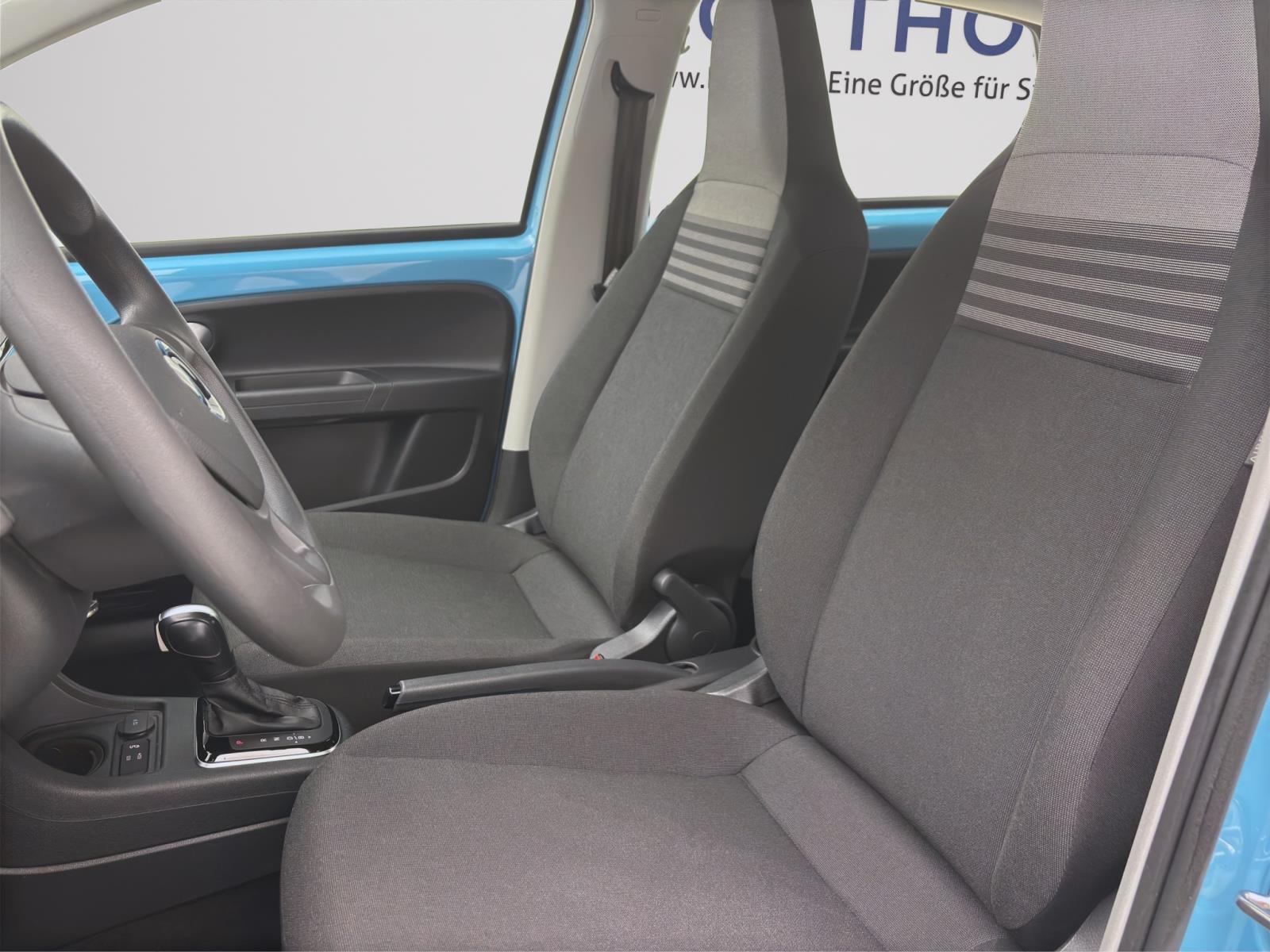 Bild 8: Volkswagen e-up! MOVE UP! DAB+ WEIß FOLIERT