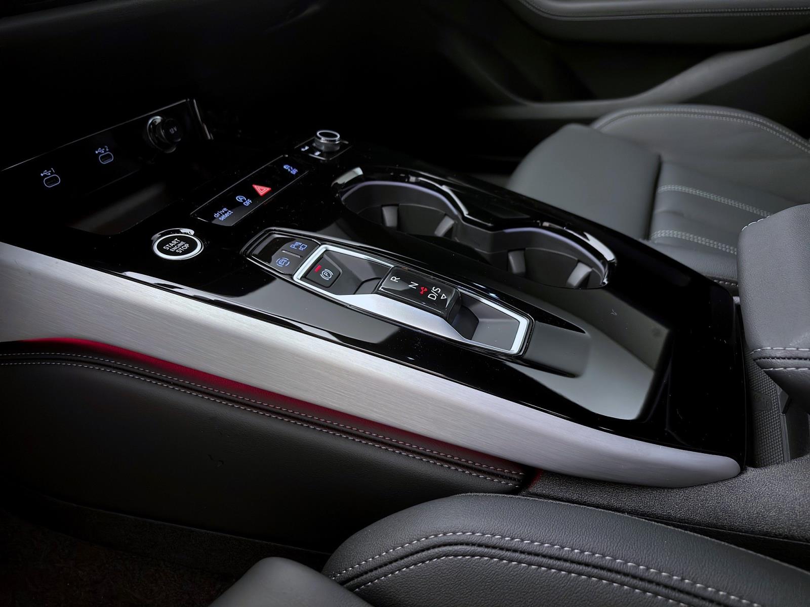 Bild 13: Audi A5 Avant TFSI Q MATRIX NAVI SITZHZG