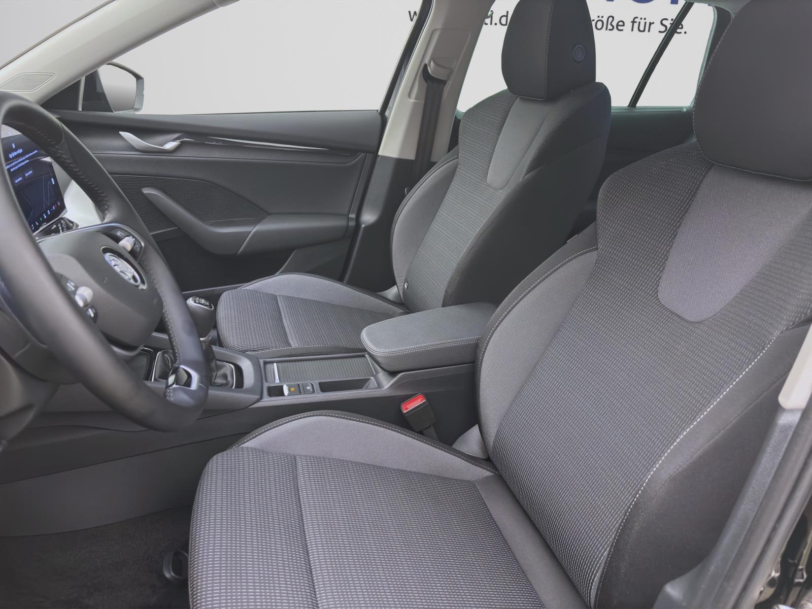 Bild 8: Skoda Octavia Combi 1.5 TSI SELECTION NAVI LED SITZHZG GRA