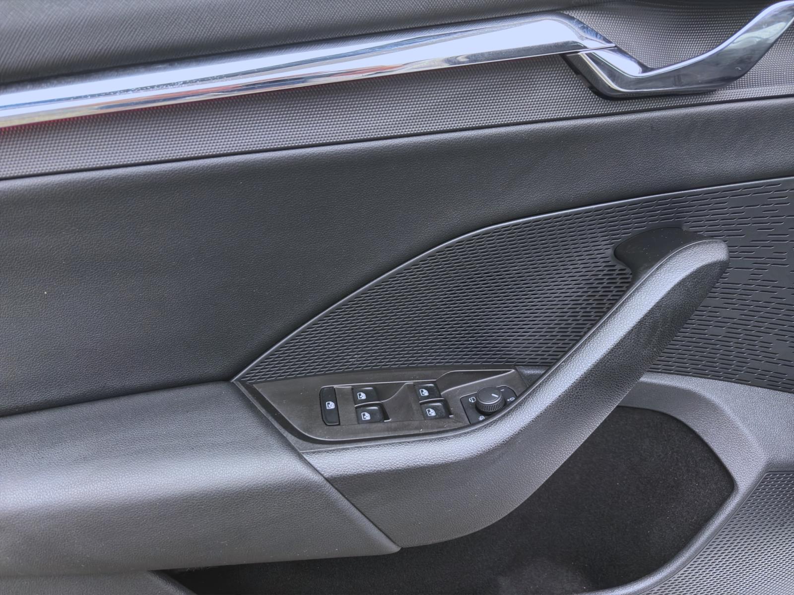 Bild 9: Skoda Octavia Combi 2.0 TDI STYLE STANDHZG AHK NAVI