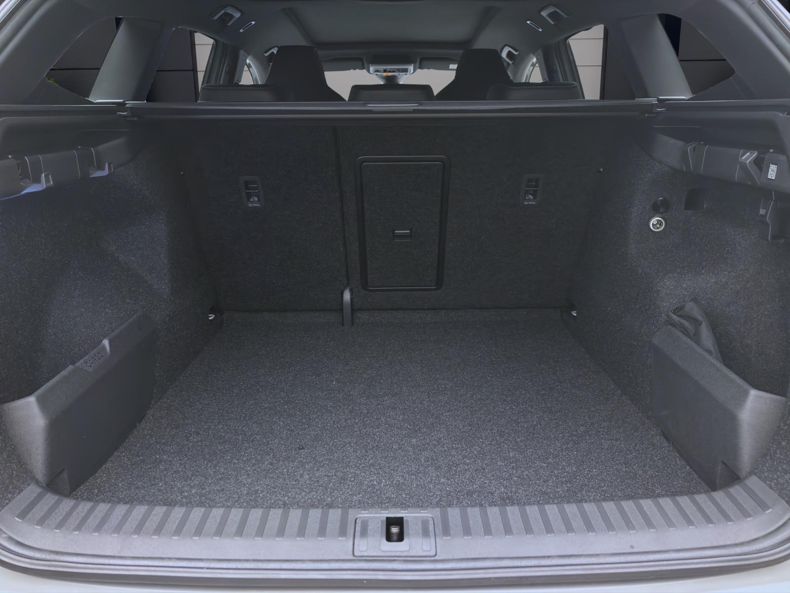 Bild 3: Skoda ENYAQ iV RS 4X4 MAXX PANO DCC pACC 360° CANTON WÄRMEP