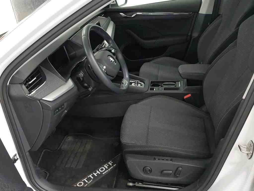 Bild 2: Skoda Octavia Combi 2.0 TDI DSG STYLE NAVI LED SITZHZG HuD
