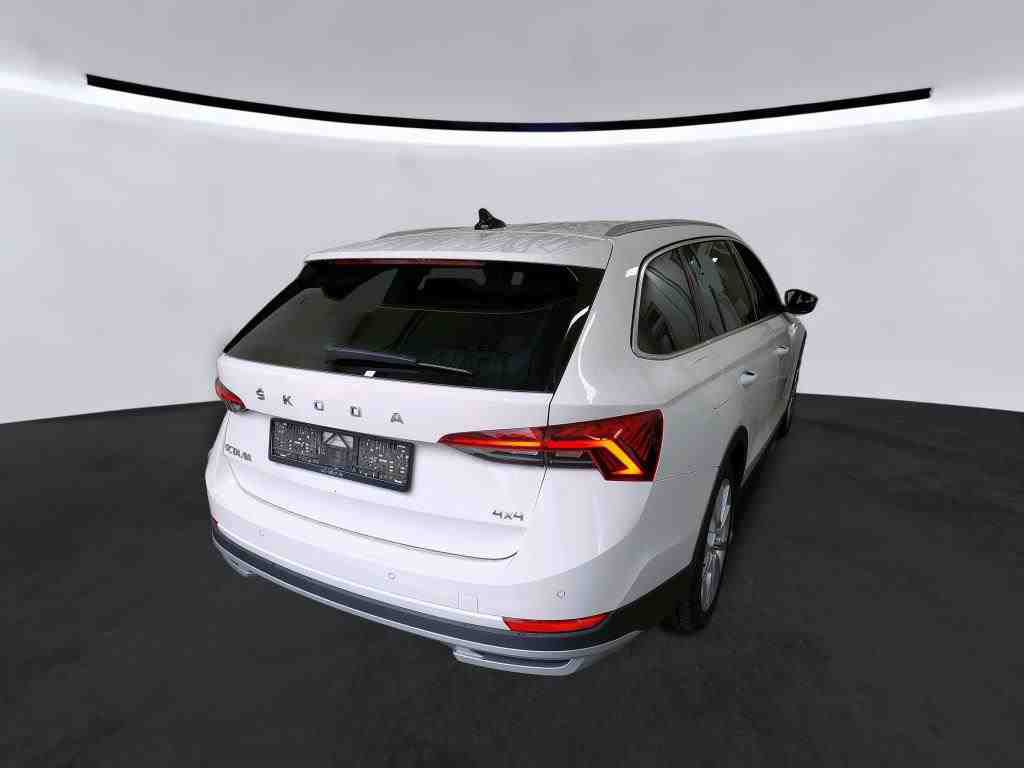 Bild 1: Skoda Octavia Combi 2.0 TDI DSG 4x4 SCOUT AHK NAVI MATRIX HuD