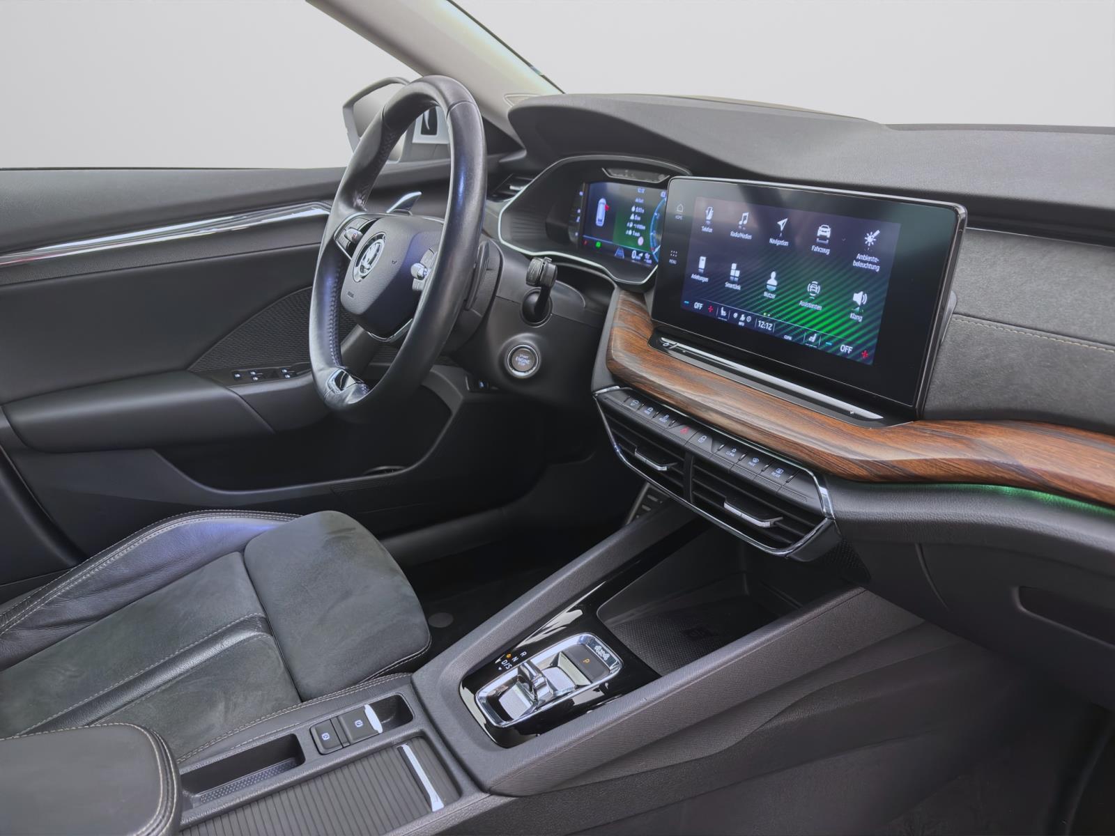 Bild 15: Skoda Octavia Combi 2.0 TDI DSG 4x4 SCOUT AHK NAVI MATRIX HuD