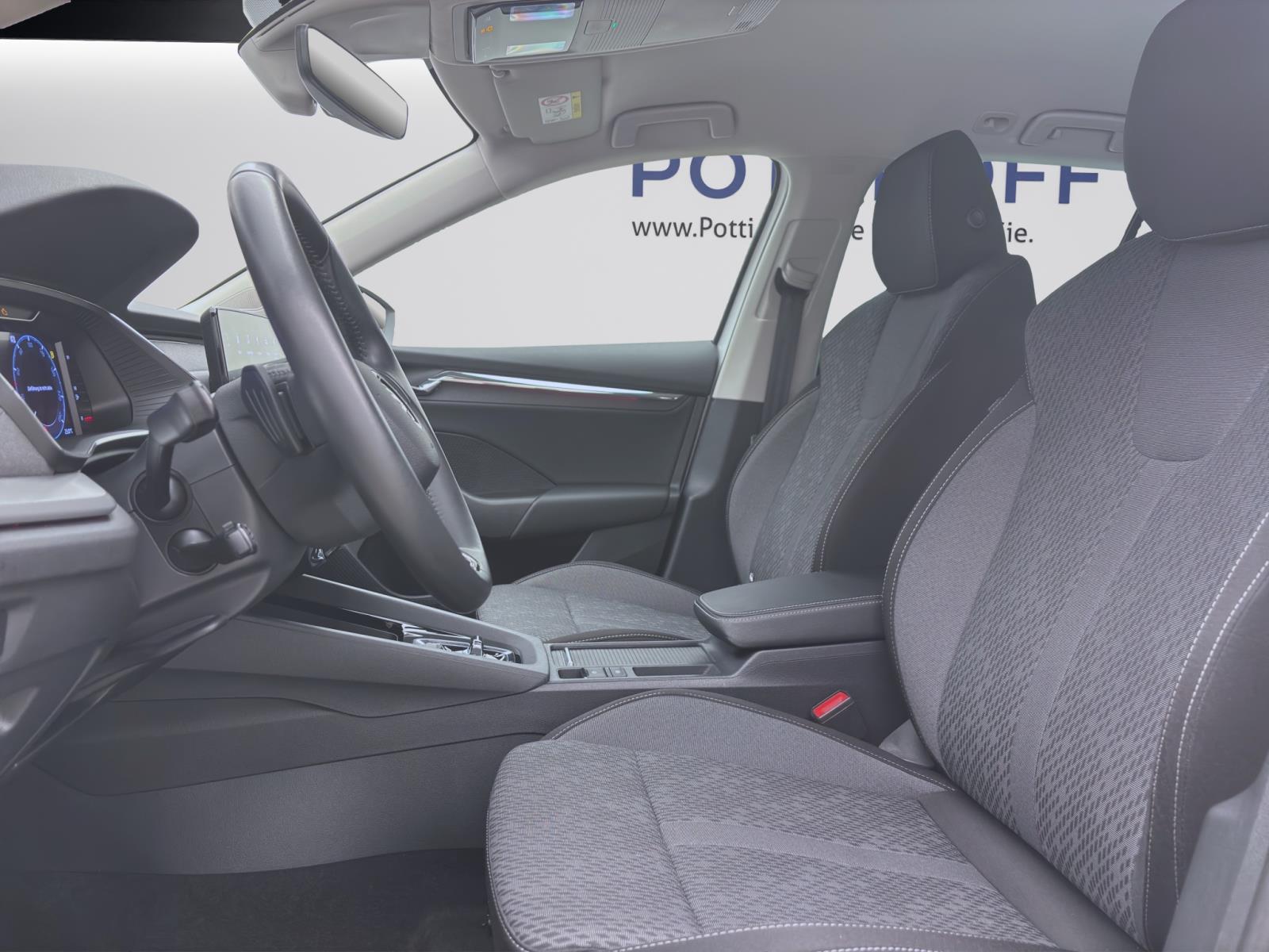 Bild 8: Skoda Octavia Combi 2.0 TDI DSG STYLE AHK NAVI LED SITZHZG