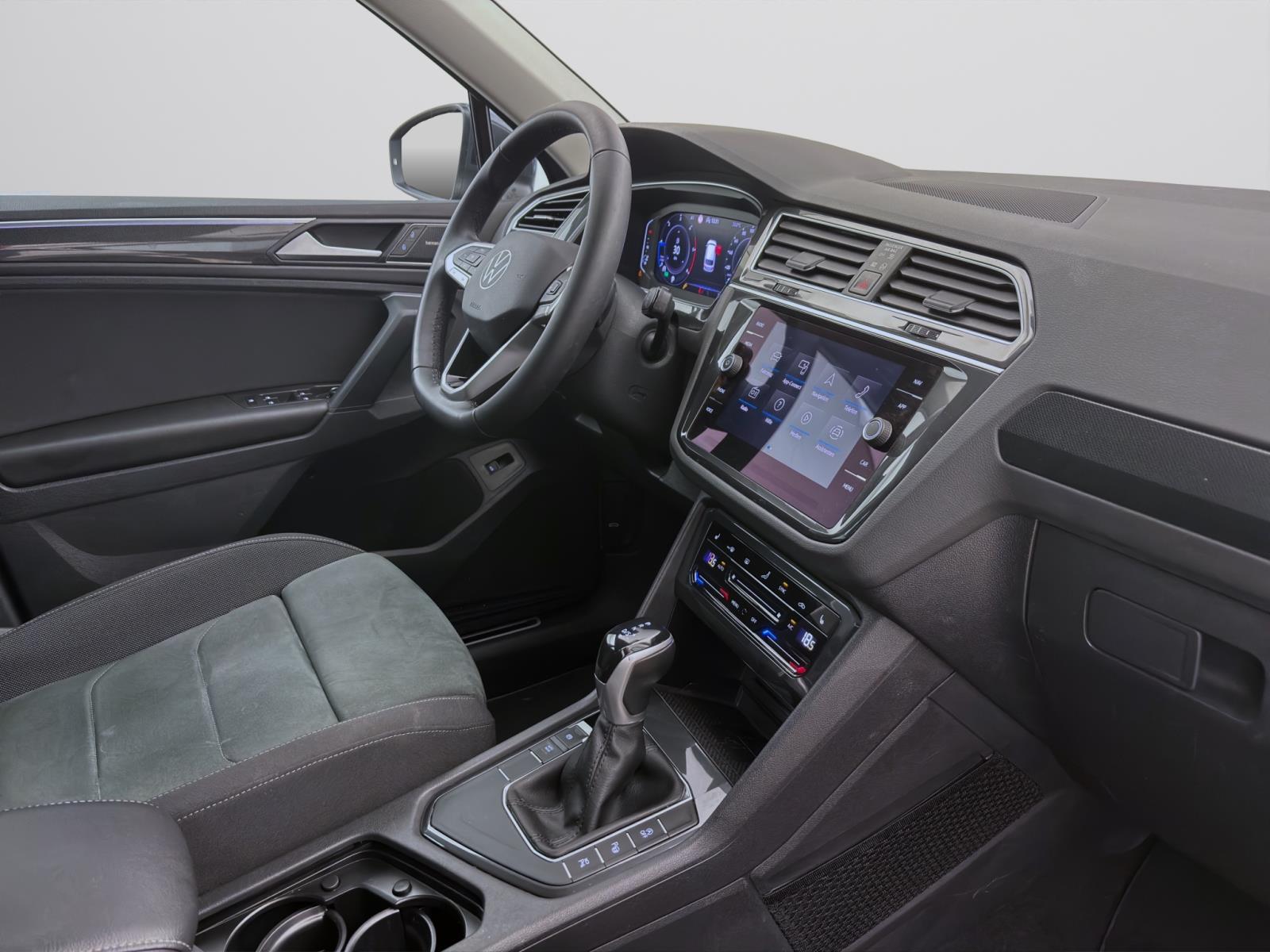 Bild 15: Volkswagen Tiguan 2.0 TDI DSG ELEGANCE AHK NAVI IQ.LIGHT KAMERA