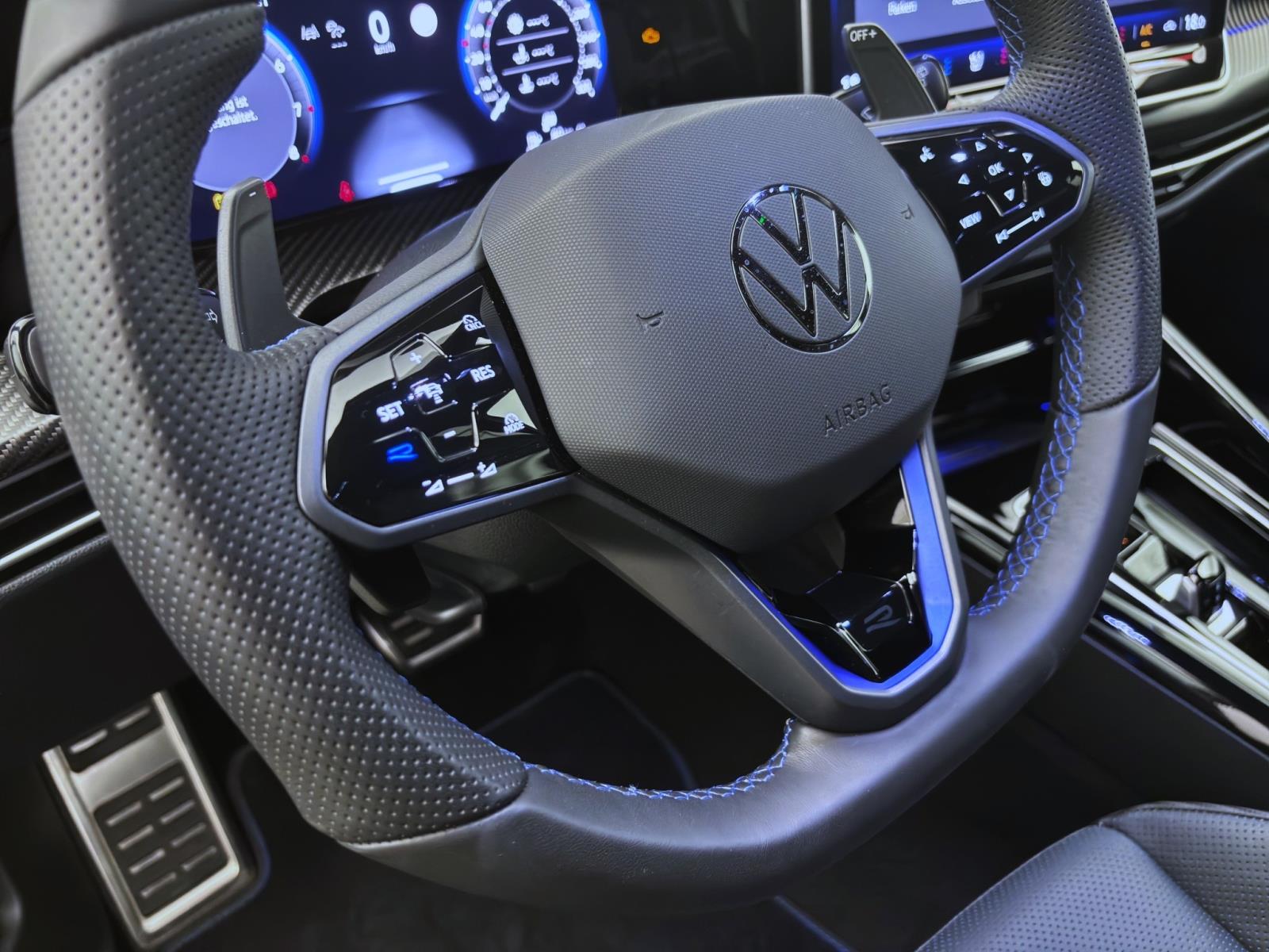 Bild 17: Volkswagen Golf 4M R BLACK EDITION DCC NAVI IQ.LIGHT KAMERA