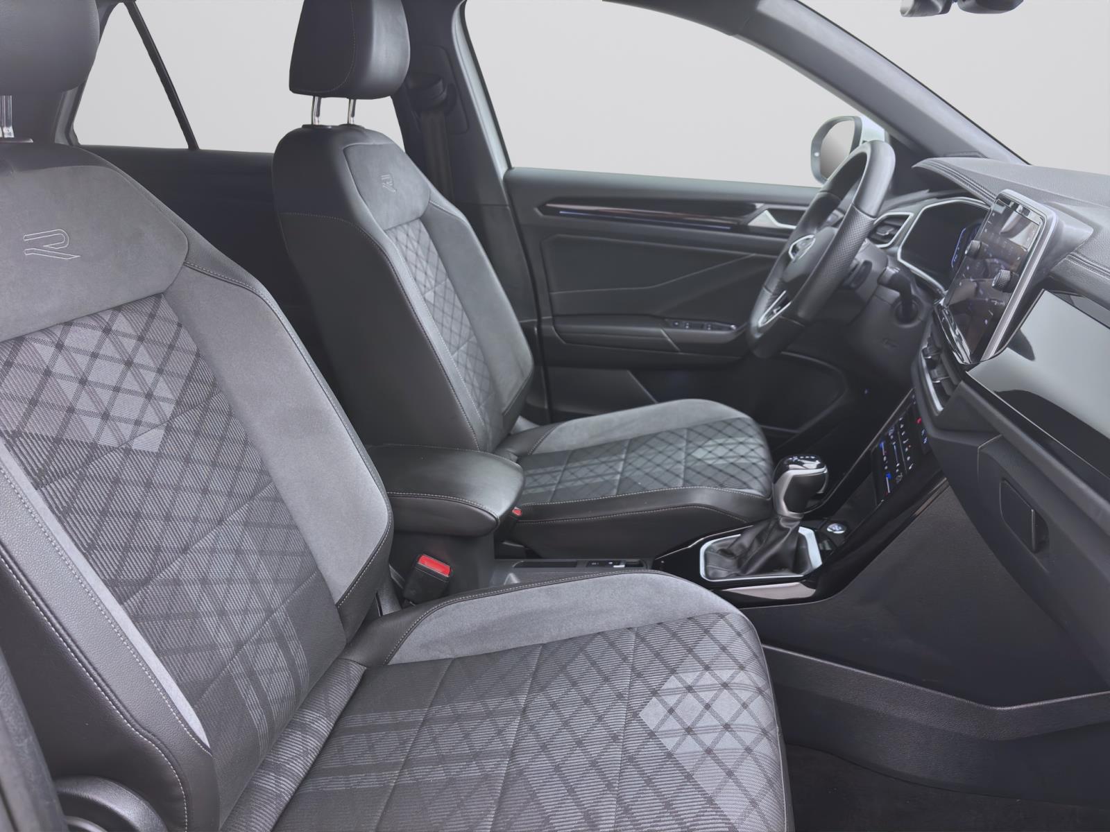 Bild 14: Volkswagen T-Roc 1.5 TSI DSG R-LINE AHK NAVI LED KAMERA