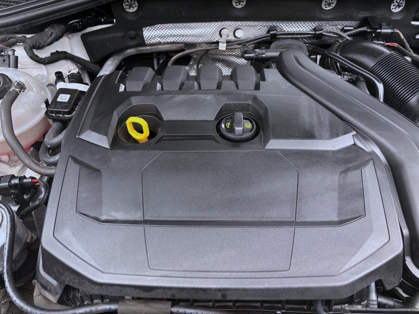 Bild 16: Volkswagen T-Roc 1.5 TSI DSG R-LINE AHK NAVI LED KAMERA