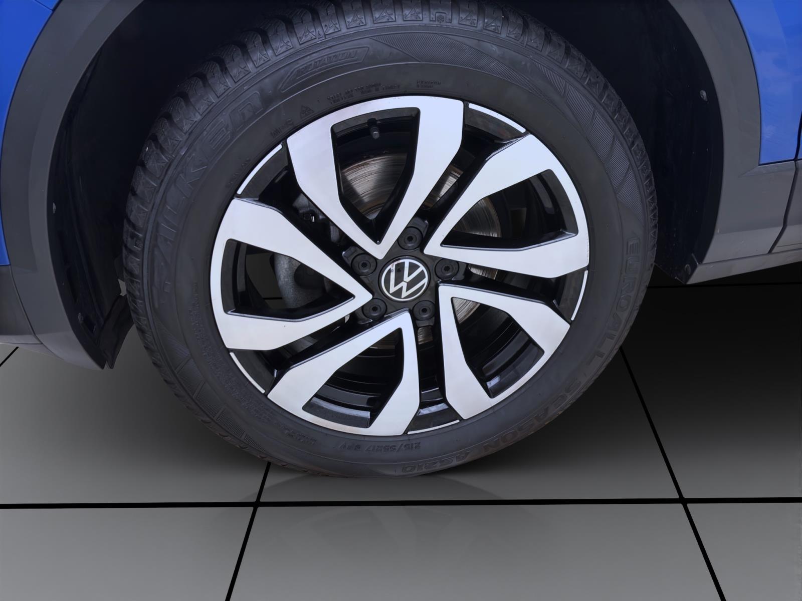 Bild 7: Volkswagen T-Roc 1.5 TSI ACTIVE STDHZG NAVI ACC SHZG