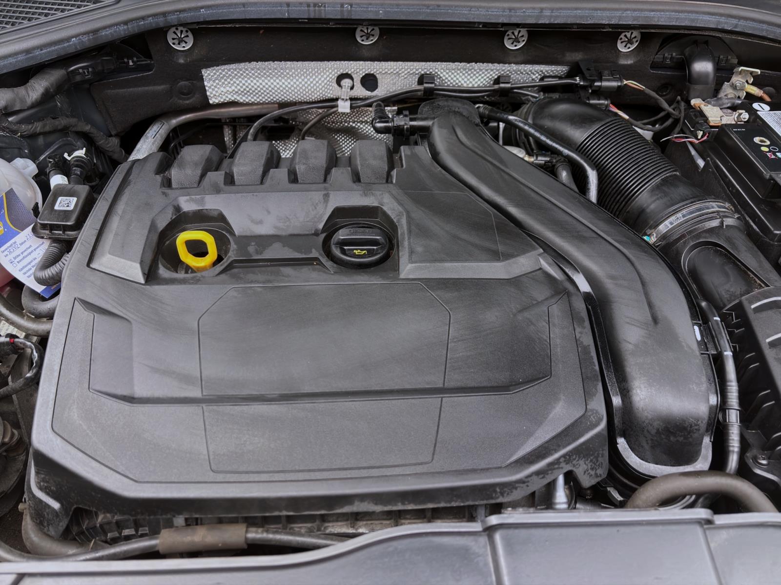 Bild 16: Volkswagen T-Roc 1.5 TSI R-LINE NAVI LED KAMERA SITZHZG