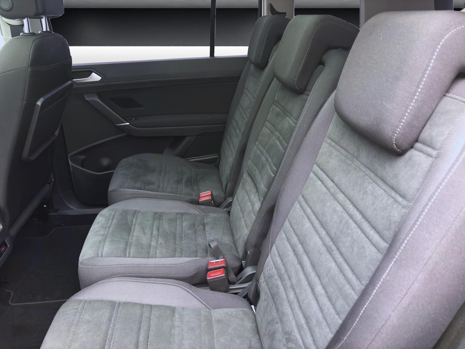 Bild 13: Volkswagen Touran 2.0 TDI DSG COMFORTLINE PANO PDC ACC NAVI