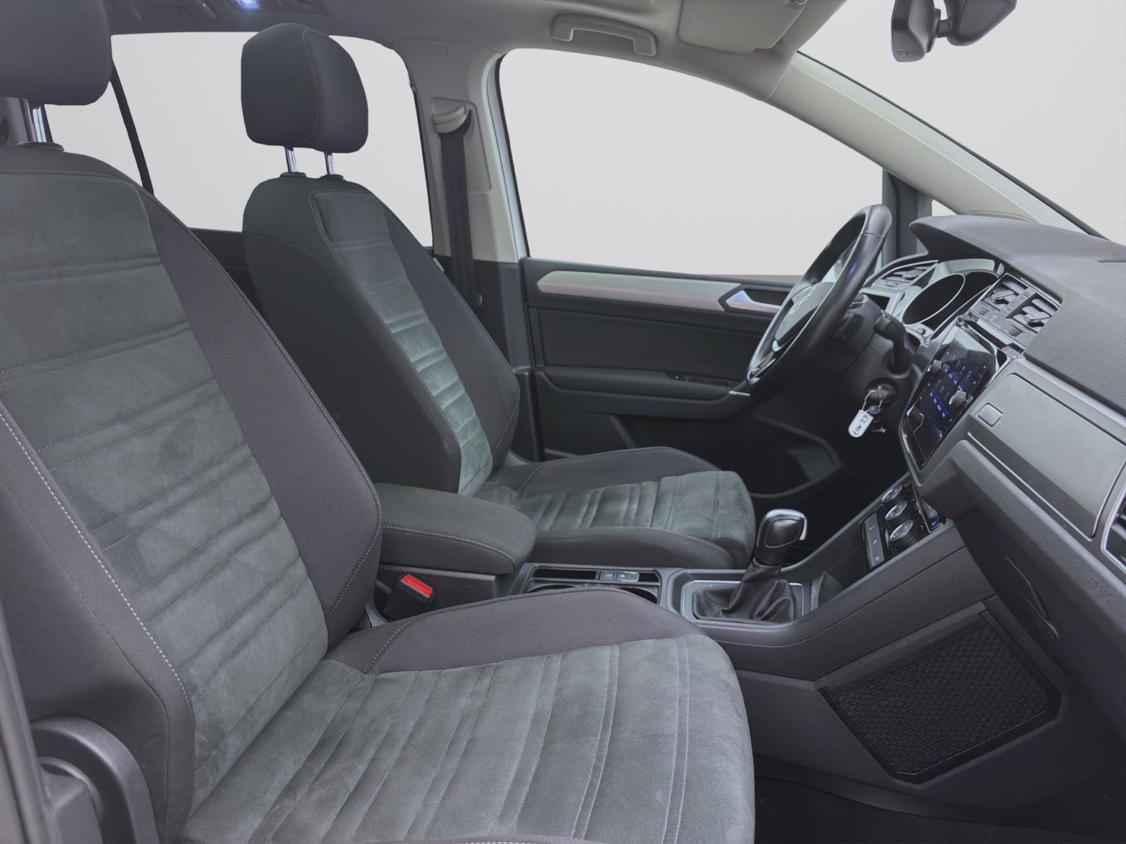 Bild 14: Volkswagen Touran 2.0 TDI DSG COMFORTLINE PANO PDC ACC NAVI