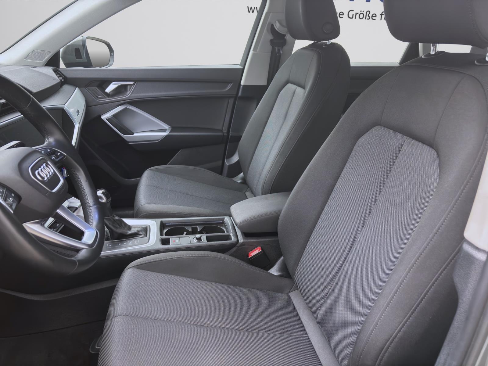 Bild 8: Audi Q3 45 TFSIe ADVANCED NAVI+ PDC SITZHZG KLIMA LED