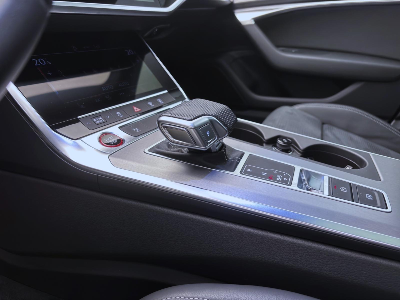 Bild 12: Audi S6 Avant Q PANO NAVI KAMERA SITZHZG