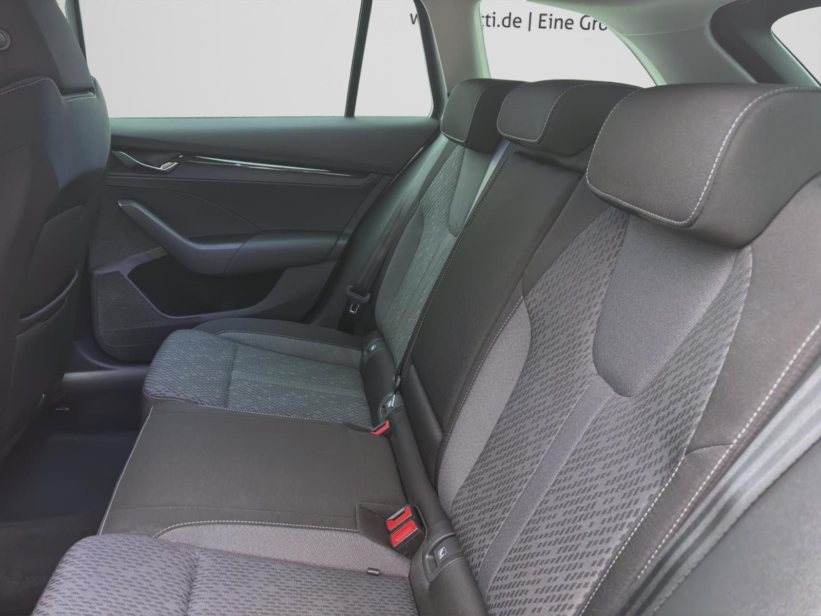 Bild 13: Skoda Octavia Combi 2.0 TDI DSG CLEVER NAVI PDC SITZHZG KAMERA