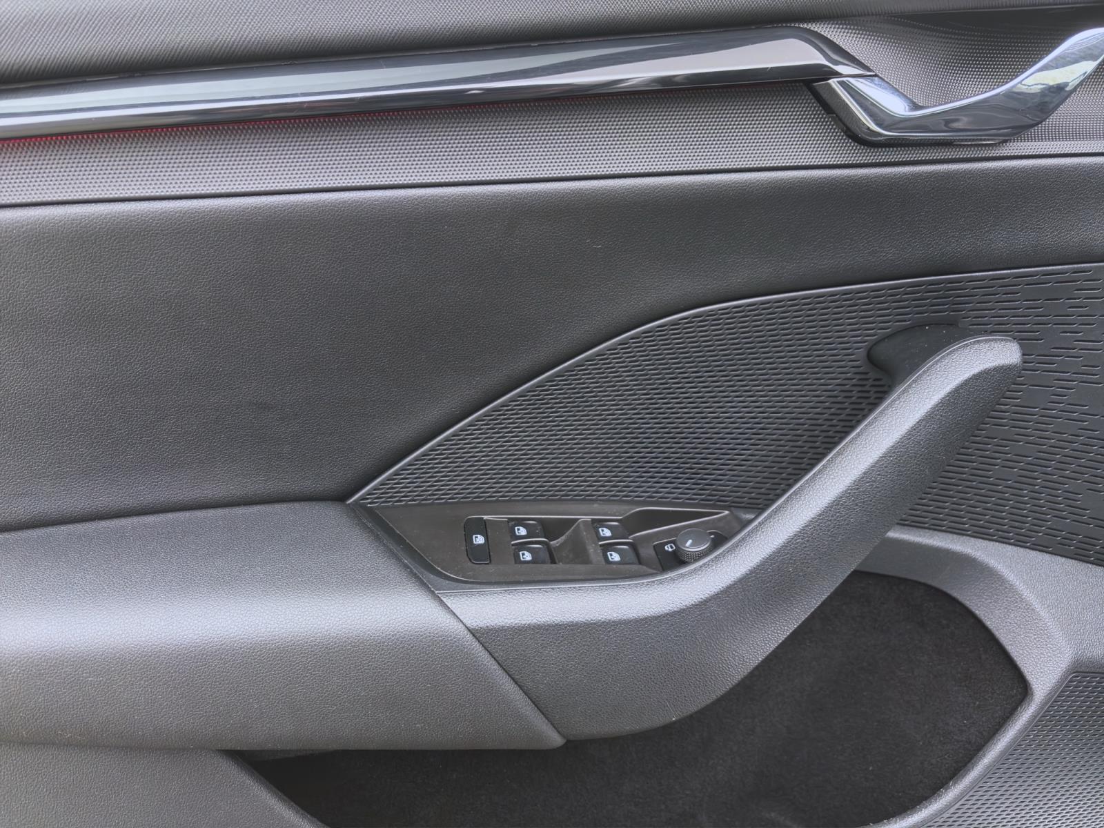 Bild 9: Skoda Octavia Combi 2.0 TDI DSG CLEVER NAVI KAMERA PDC LED