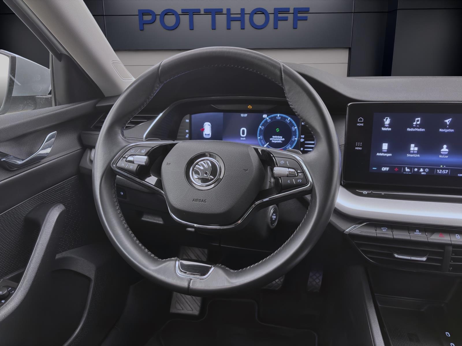 Bild 10: Skoda Octavia Combi 2.0 TDI DSG CLEVER NAVI KAMERA PDC LED