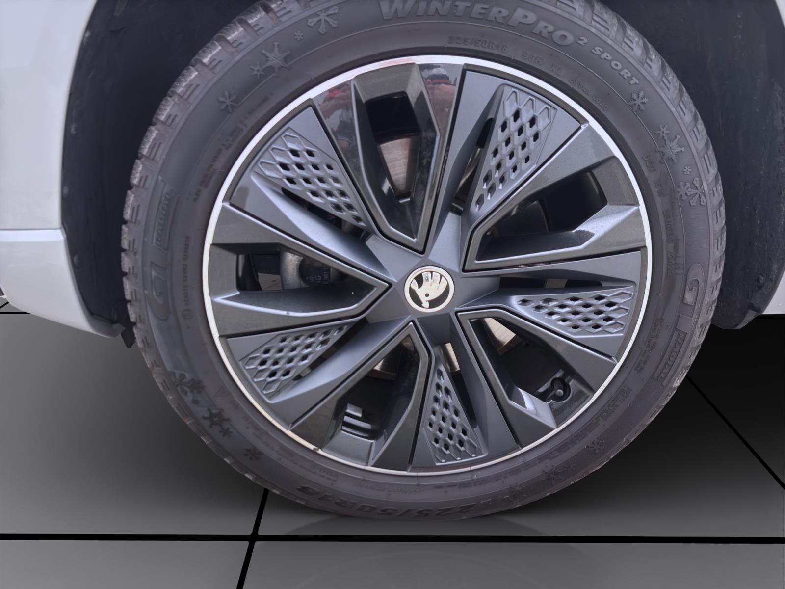 Bild 7: Skoda Karoq 2.0 TSI DSG 4x4 SPORTLINE MATRIX PDC SITZHZG