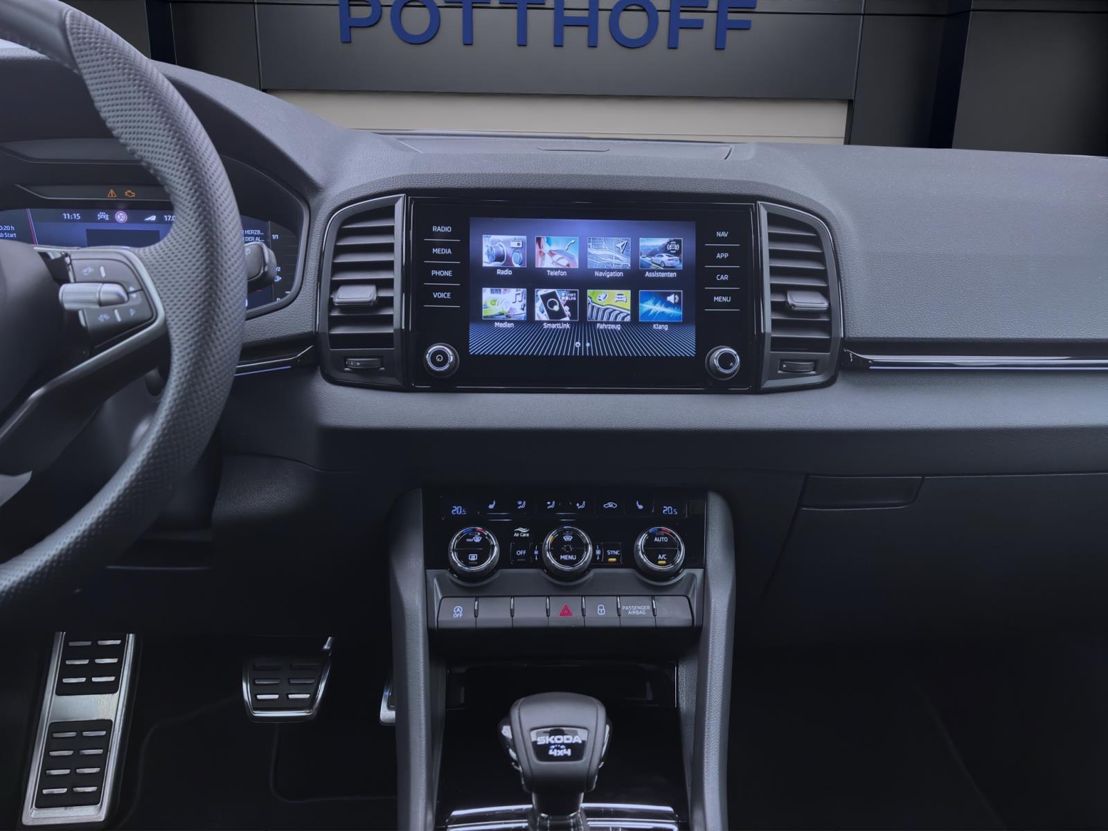 Bild 12: Skoda Karoq 2.0 TSI DSG 4x4 SPORTLINE MATRIX PDC SITZHZG