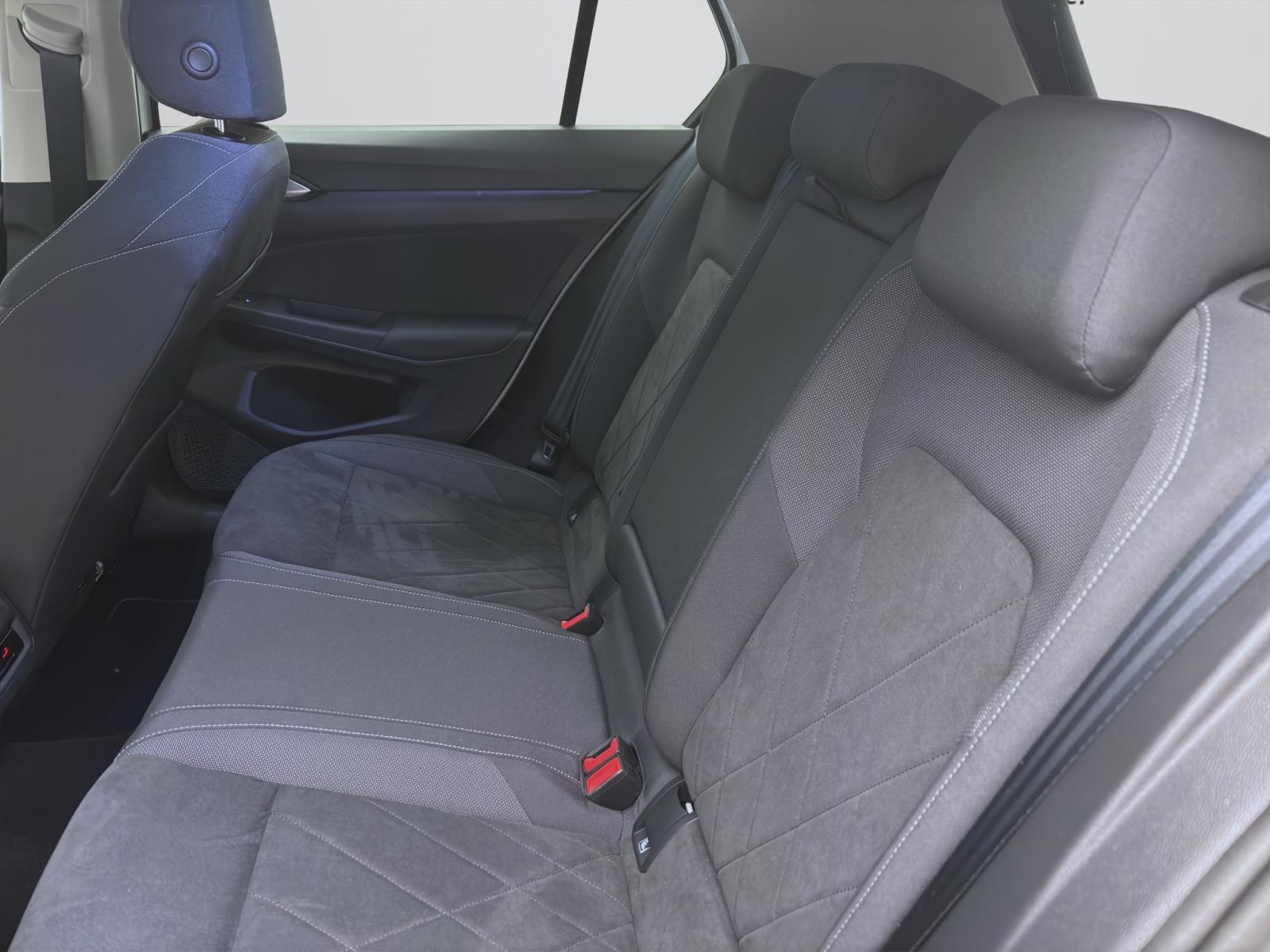 Bild 13: Volkswagen Golf 2.0 TDI DSG STYLE NAVI ACC SITZHZG PDC