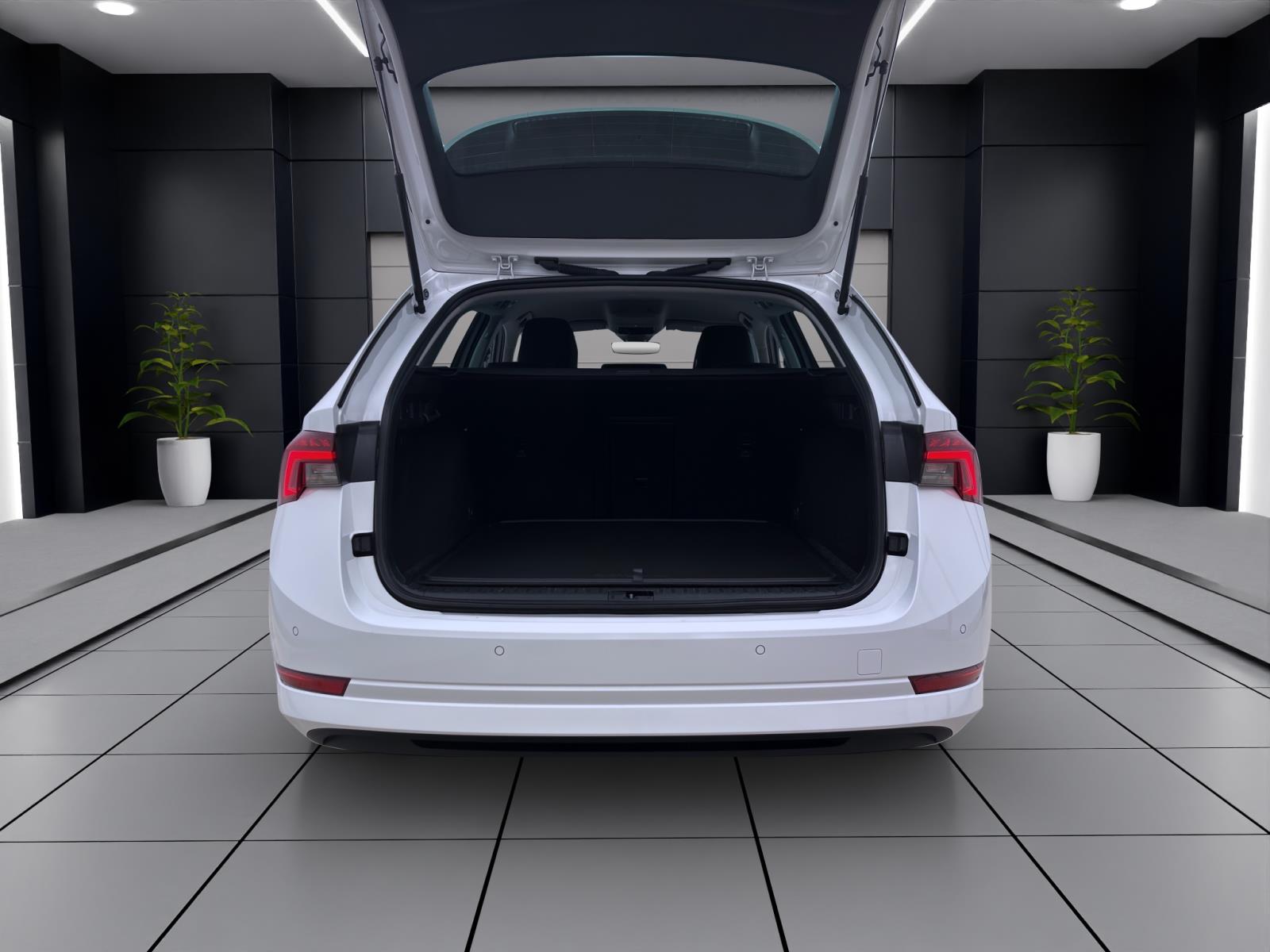 Bild 3: Skoda Octavia Combi 2.0 TDI DSG STYLE NAVI ACC SITZHZG PDC