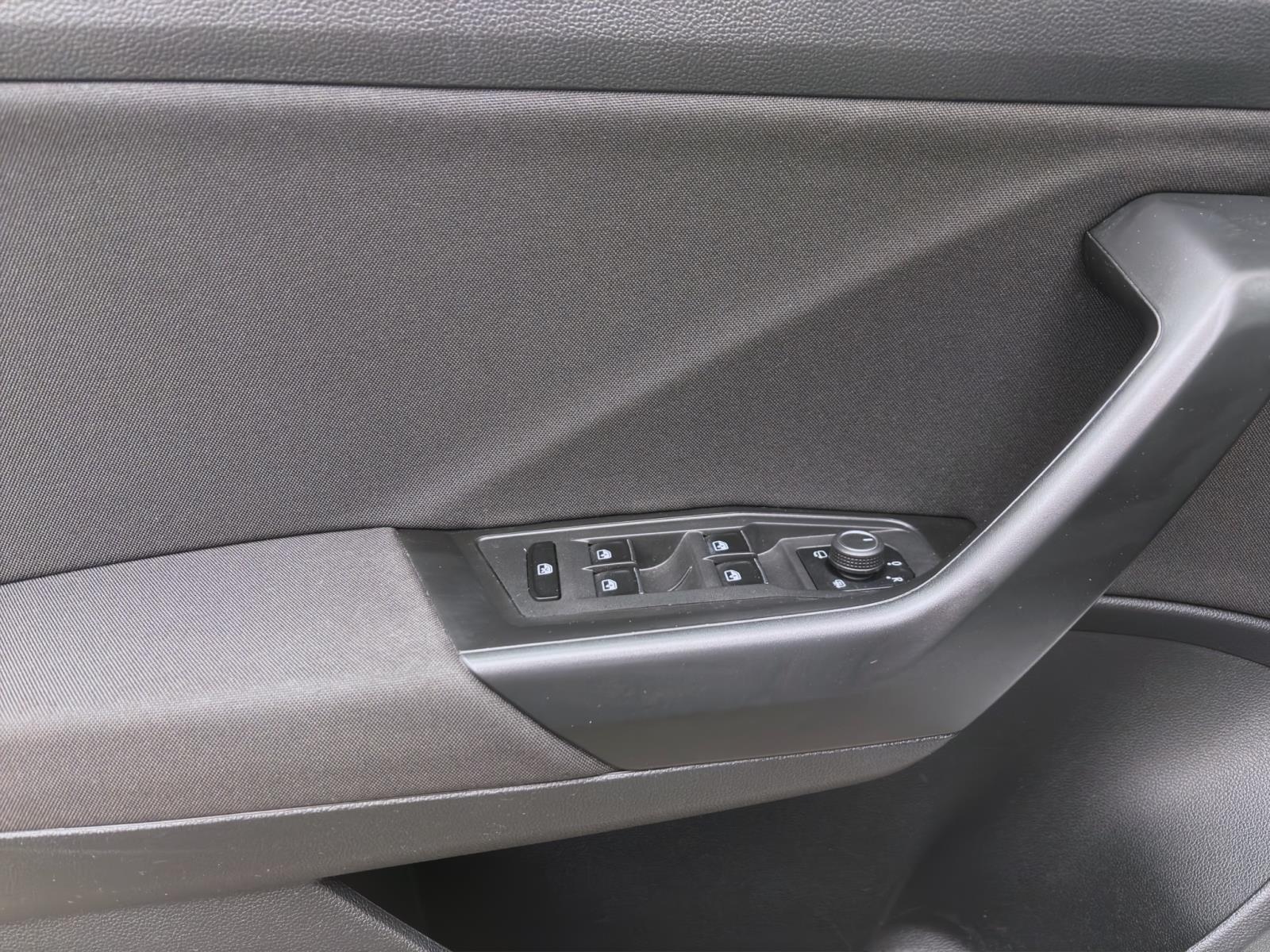 Bild 9: Volkswagen T-Roc 1.5 TSI IQ.DRIVE KAMERA PDC SITZHZG ACC