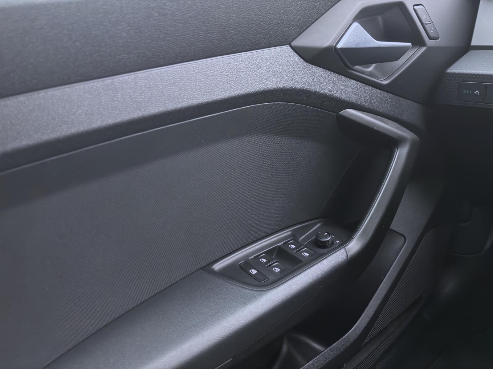 Bild 9: Audi A1 Sportback 25 TFSI PDC DAB+ SHZG VIRTUAL