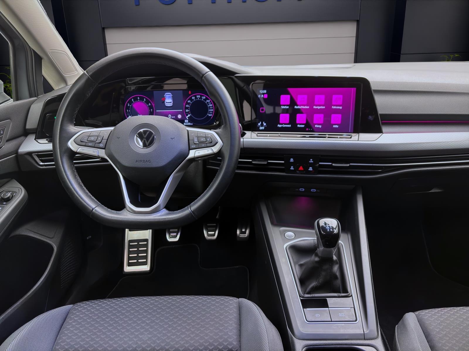 Bild 11: Volkswagen Golf 1.5 TSI ACTIVE NAVI PDC SITZHZG KLIMA